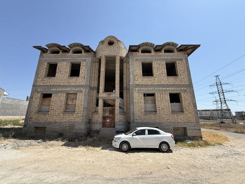Mehnat qizg'aldoq 5 sotix house box
