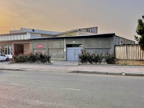House by the road, final price