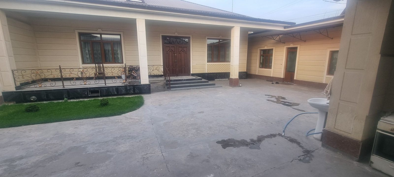 4-комнатный дом, 12346778873211 м², Ташкент, Бектемирский район, на продажу