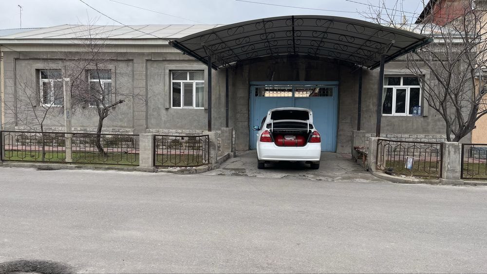 6-xonali uy, 1000 m², Toshkent, Bektemir tumani, sotuvga