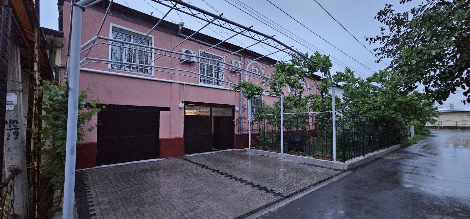11-xonali uy, 600 m², Toshkent, Bektemir tumani, sotuvga