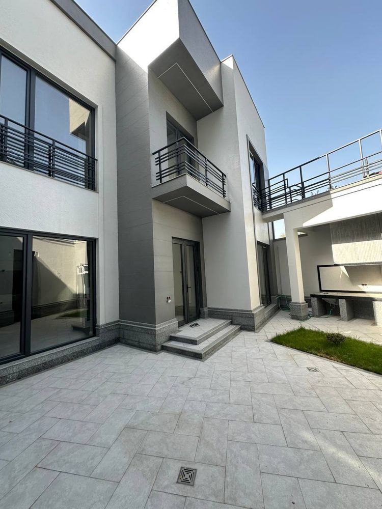 5-xonali uy, 200 m², Toshkent, Mirzo Ulug‘bek tumani, sotuvga