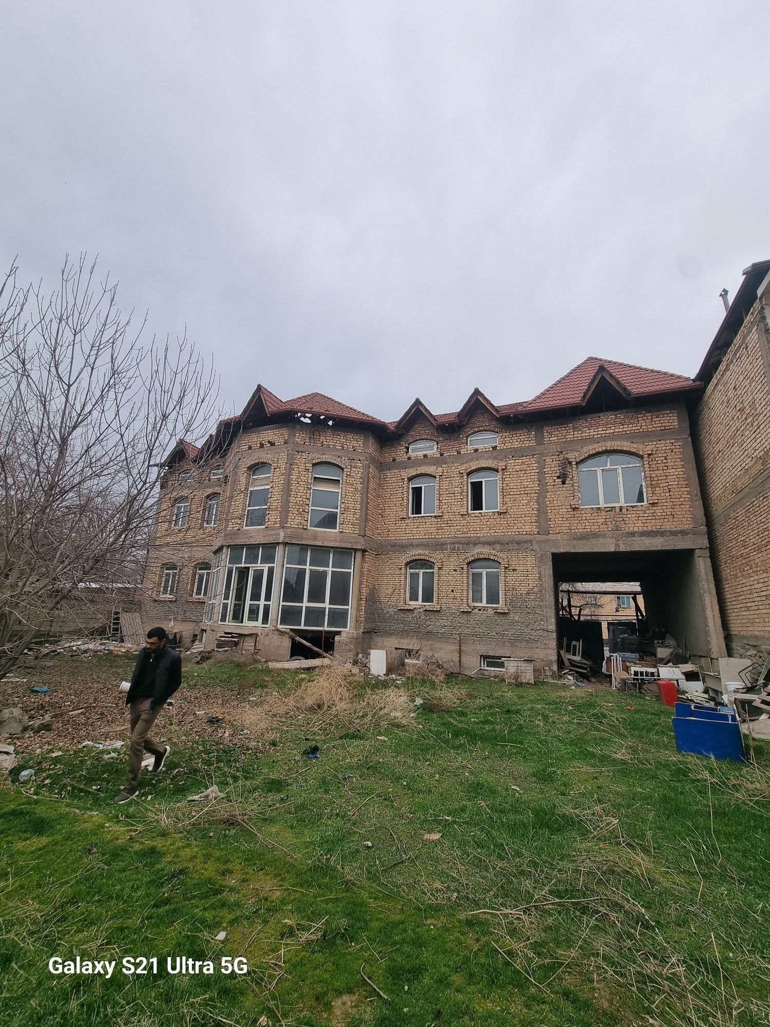 9-xonali uy, 7400 m², Toshkent, Sergeli tumani, sotuvga