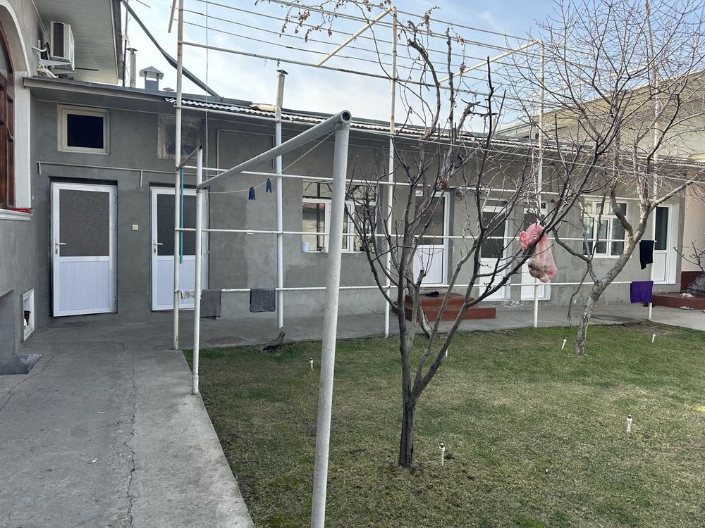 12-xonali uy, 300 m², Toshkent, Sergeli tumani, sotuvga
