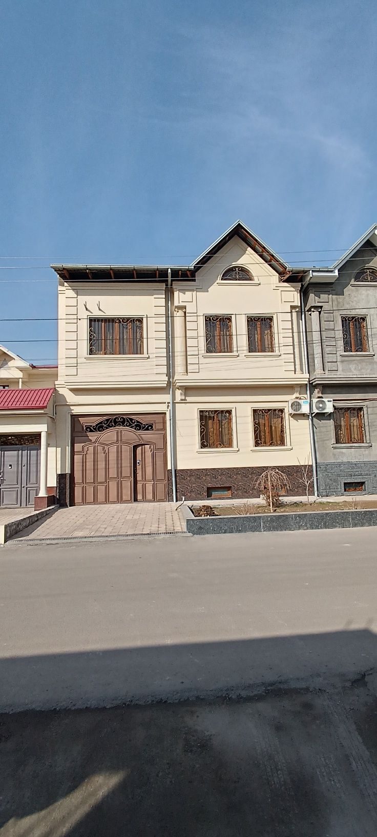 9-xonali uy, 215 m², Toshkent, Sergeli tumani, sotuvga