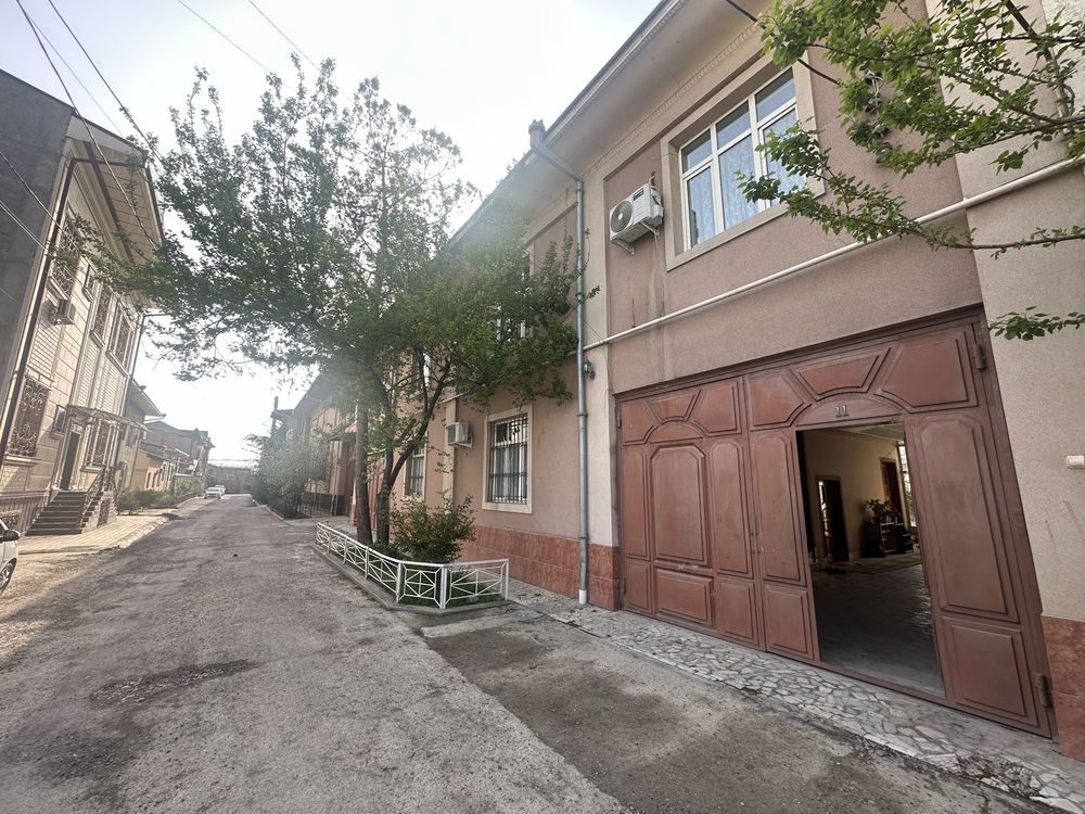 8-xonali uy, 800 m², Toshkent, Uchtepa tumani, sotuvga