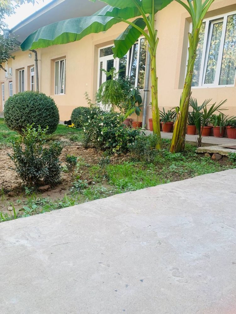 8-xonali uy, 800 m², Toshkent, Uchtepa tumani, sotuvga