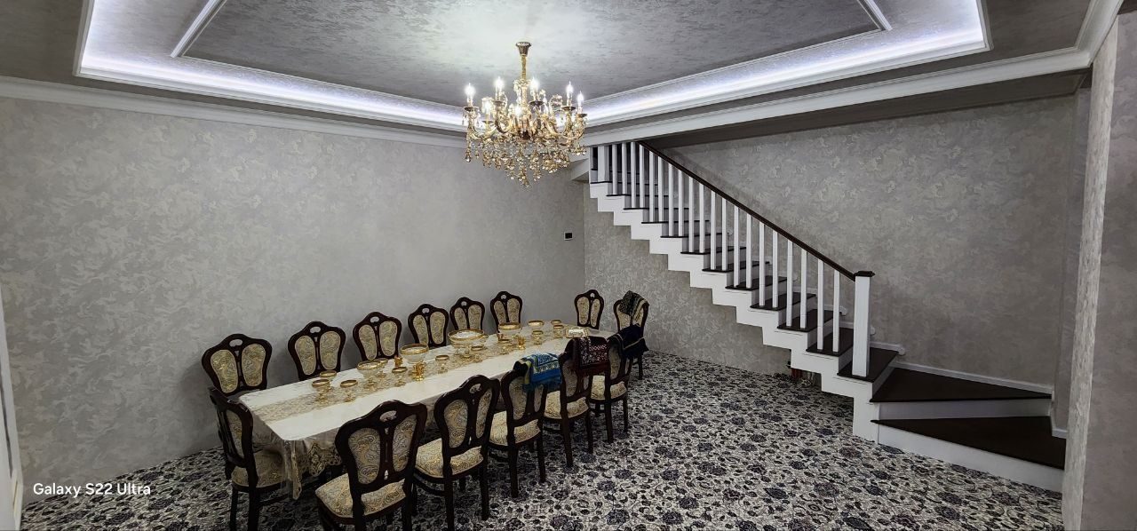 8-xonali uy, 375 m², Toshkent, Uchtepa tumani, sotuvga