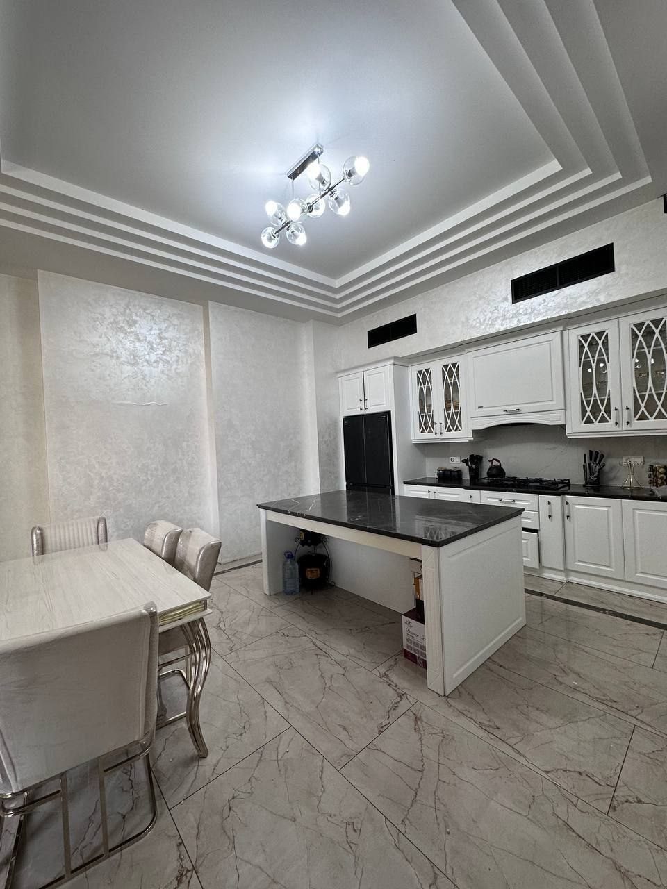 6-комнатный дом, 587 м², Ташкент, Чиланзарский район, на продажу