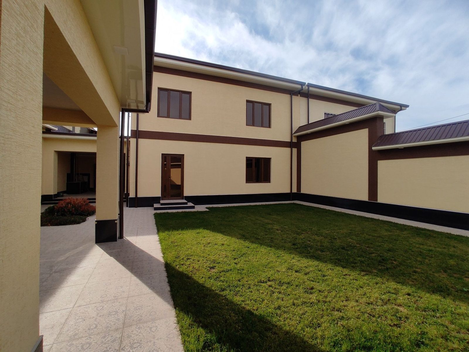 6-комнатный дом, 200 м², Ташкент, Юнусабадский район, на продажу