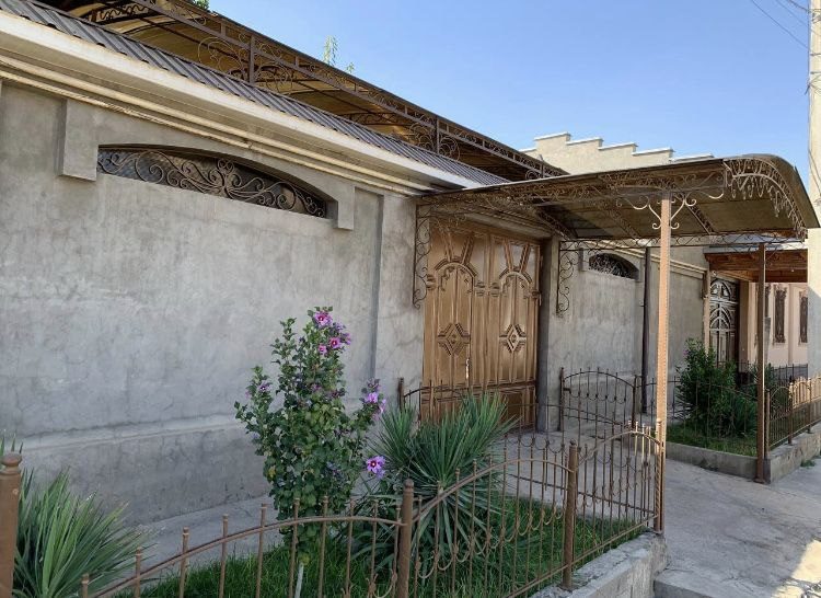 7-комнатный дом, 350 м², Ташкент, Юнусабадский район, на продажу