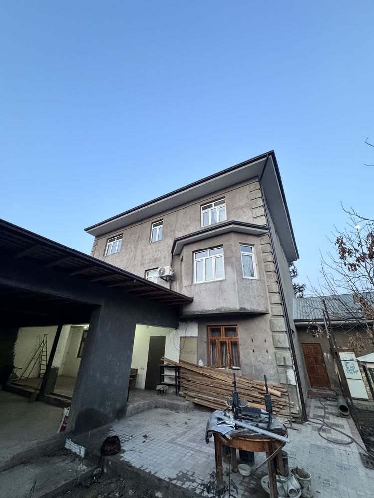 8-room house, 300 m², Tashkent, Sergeli District, for sale