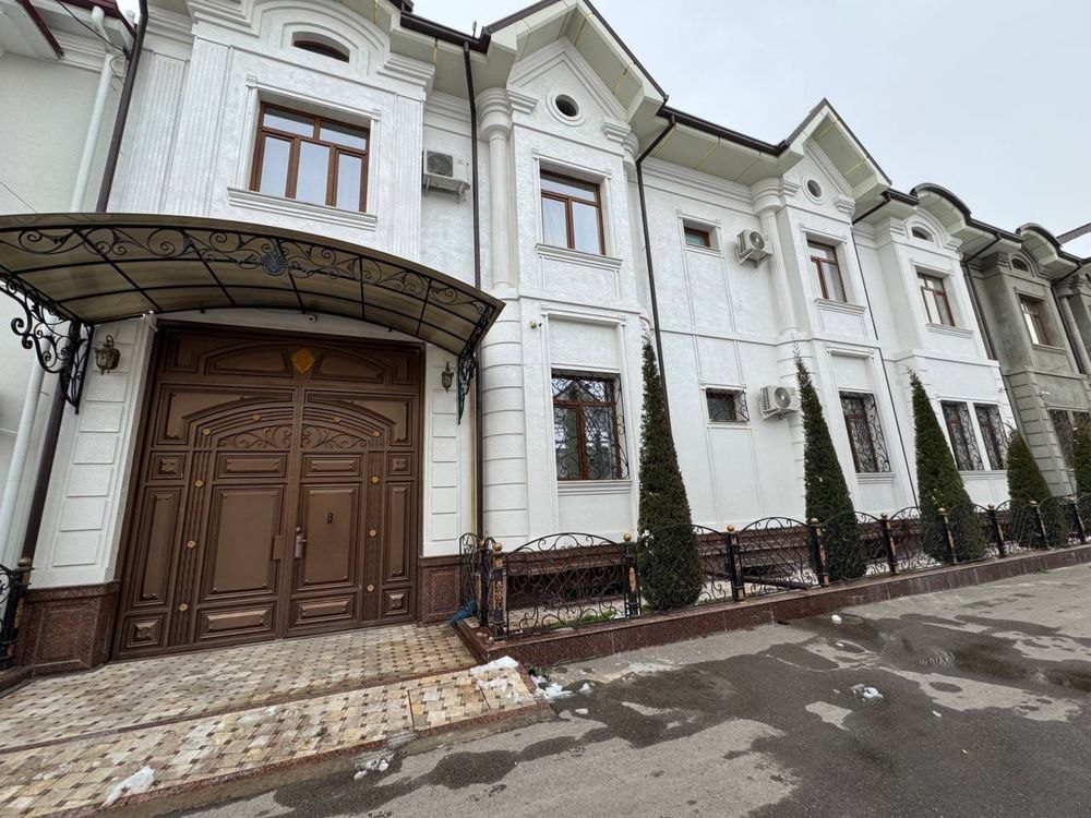 8-room house, 400 m², Tashkent, Almazar District, for sale