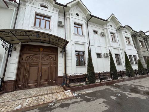 Own plot Urikzor, Lager mahalla, 4 sotok, 8 rooms.