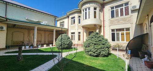 Ready house for sale on 6 sotok land plot on Okhunboboyev