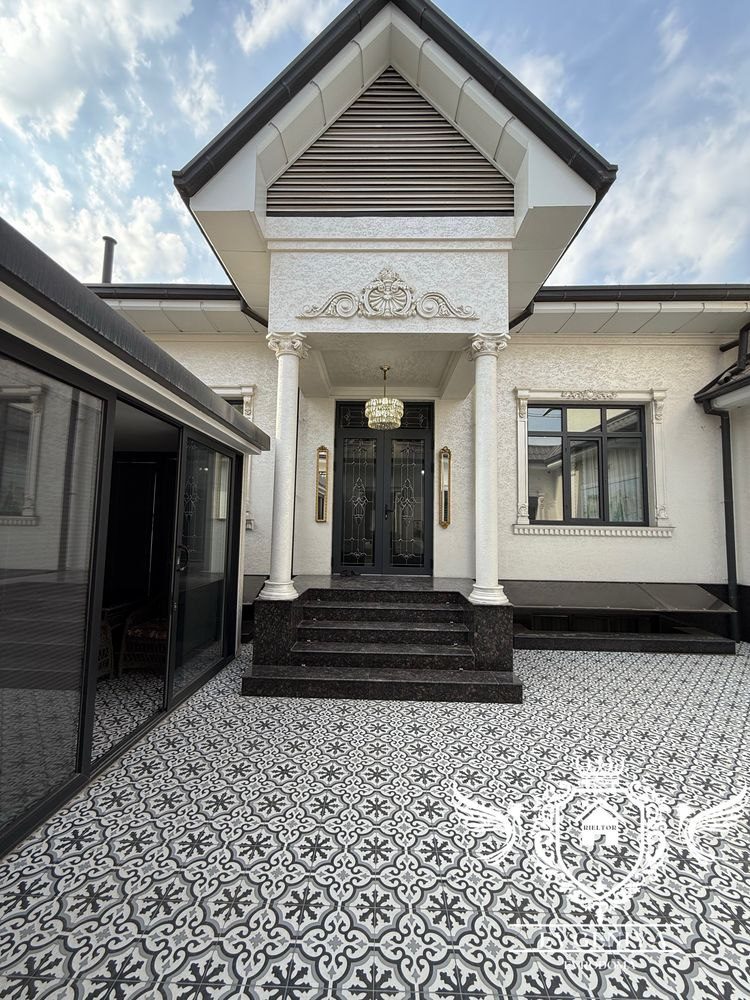 6-xonali uy, 150 m², Toshkent, Mirzo Ulug‘bek tumani, sotuvga
