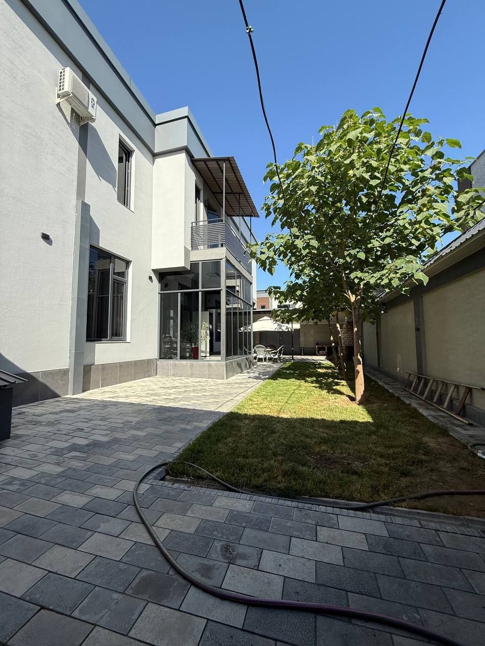 6-xonali uy, 350 m², Toshkent, Mirzo Ulug‘bek tumani, sotuvga