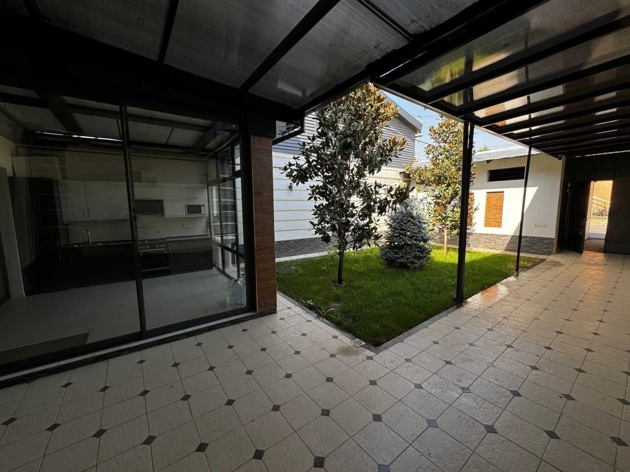 8-xonali uy, 300 m², Toshkent, Mirzo Ulug‘bek tumani, sotuvga