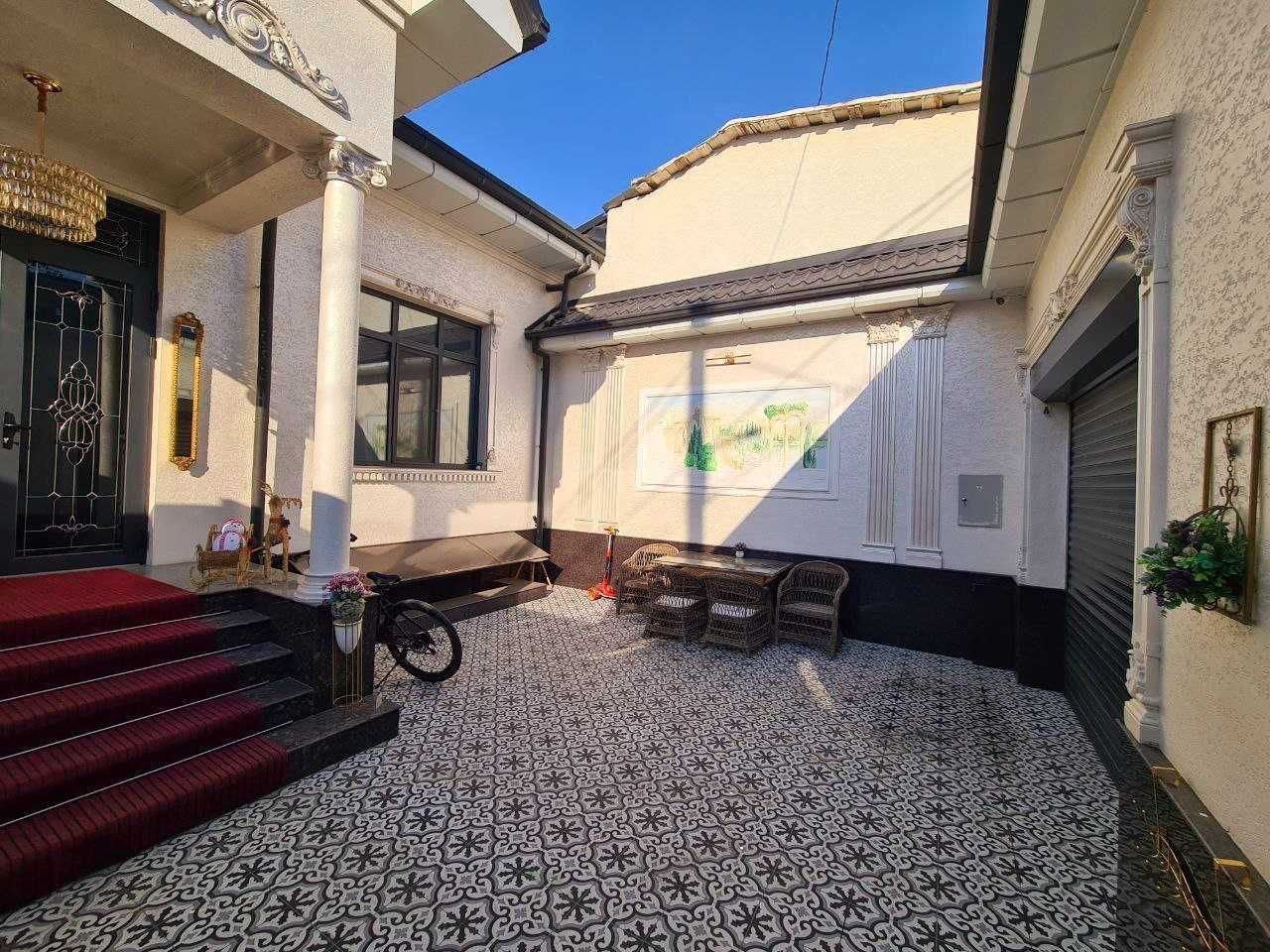 5-xonali uy, 240 m², Toshkent, Mirzo Ulug‘bek tumani, sotuvga