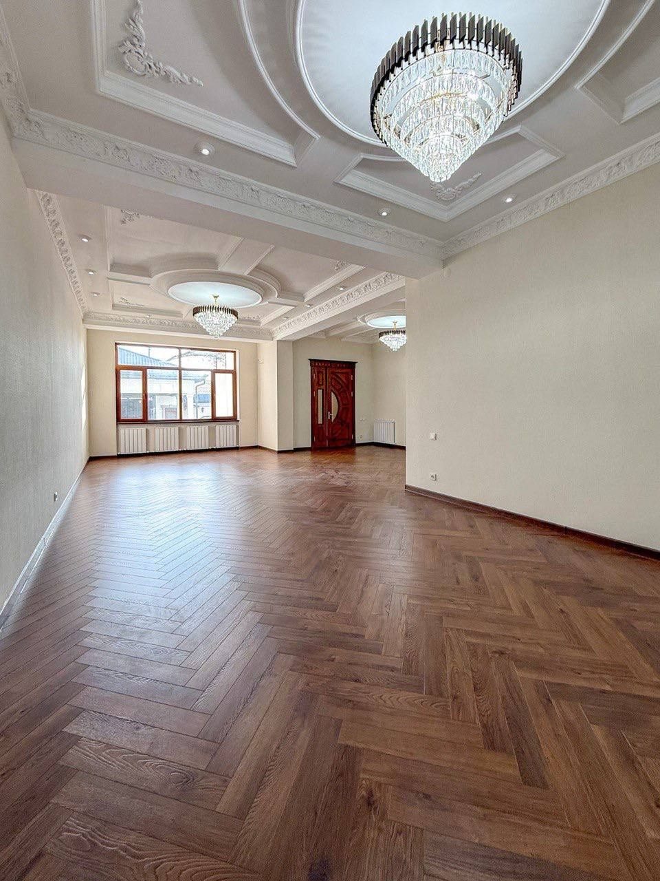 6-xonali uy, 300 m², Toshkent, Mirzo Ulug‘bek tumani, sotuvga