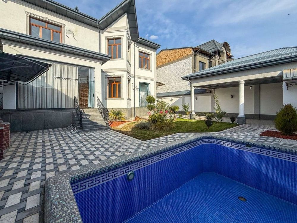 6-xonali uy, 300 m², Toshkent, Mirzo Ulug‘bek tumani, sotuvga