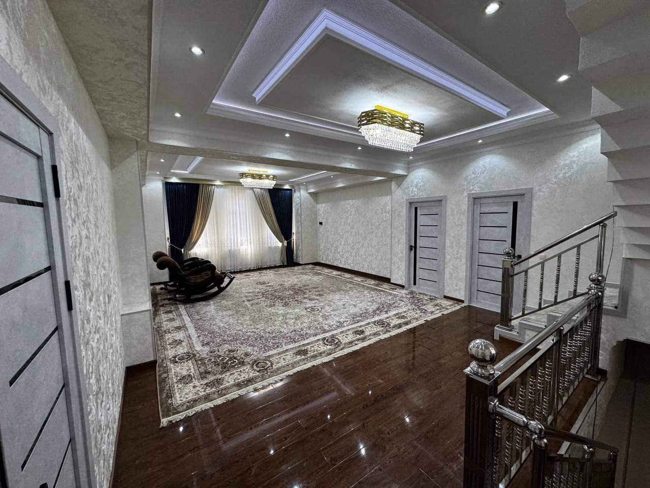7-xonali uy, 260 m², Toshkent, Mirzo Ulug‘bek tumani, sotuvga