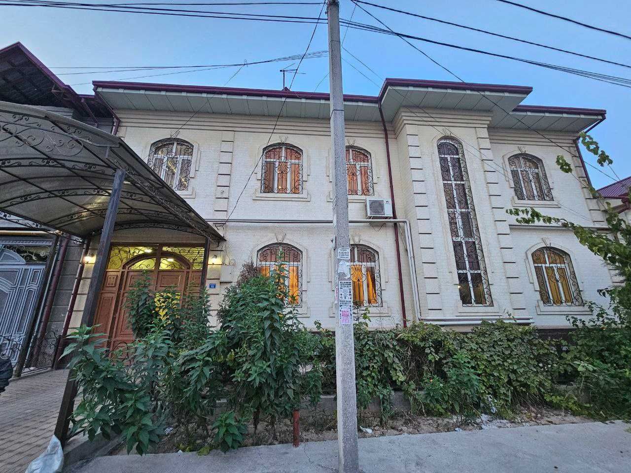 12-комнатный дом, 700 м², Ташкент, Сергелийский район, на продажу