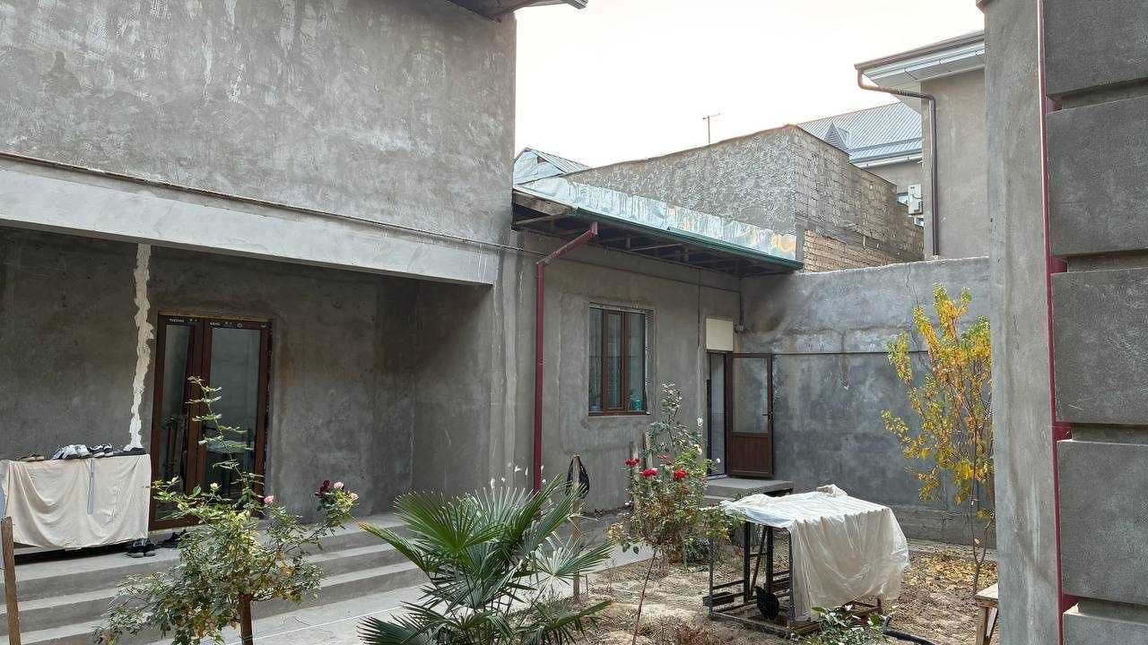 8-xonali uy, 300 m², Toshkent, Sergeli tumani, sotuvga