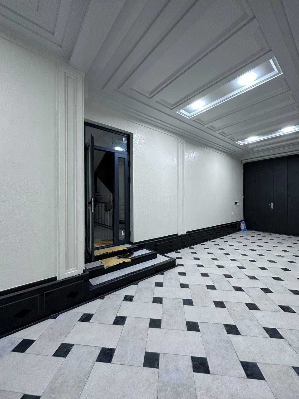 7-комнатный дом, 300 м², Ташкент, Сергелийский район, на продажу