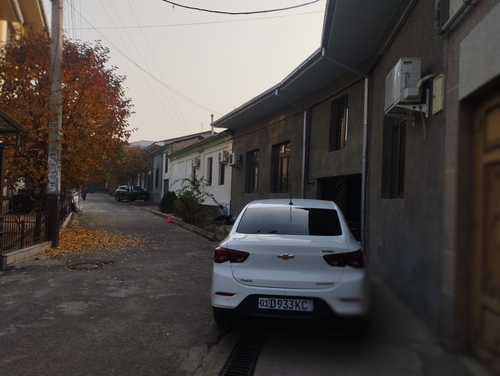 12-комнатный дом, 538 м², Ташкент, Учтепинский район, на продажу