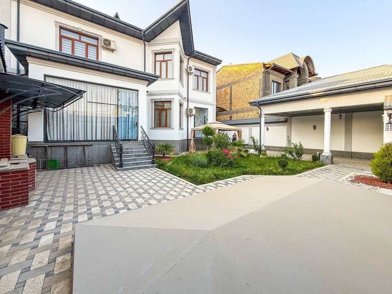 6-xonali uy, 300 m², Toshkent, Mirzo Ulug‘bek tumani, sotuvga