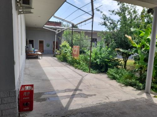 6.32 sotix plot for sale on Akhunbabayev. Address: SHOHONA banquet hall