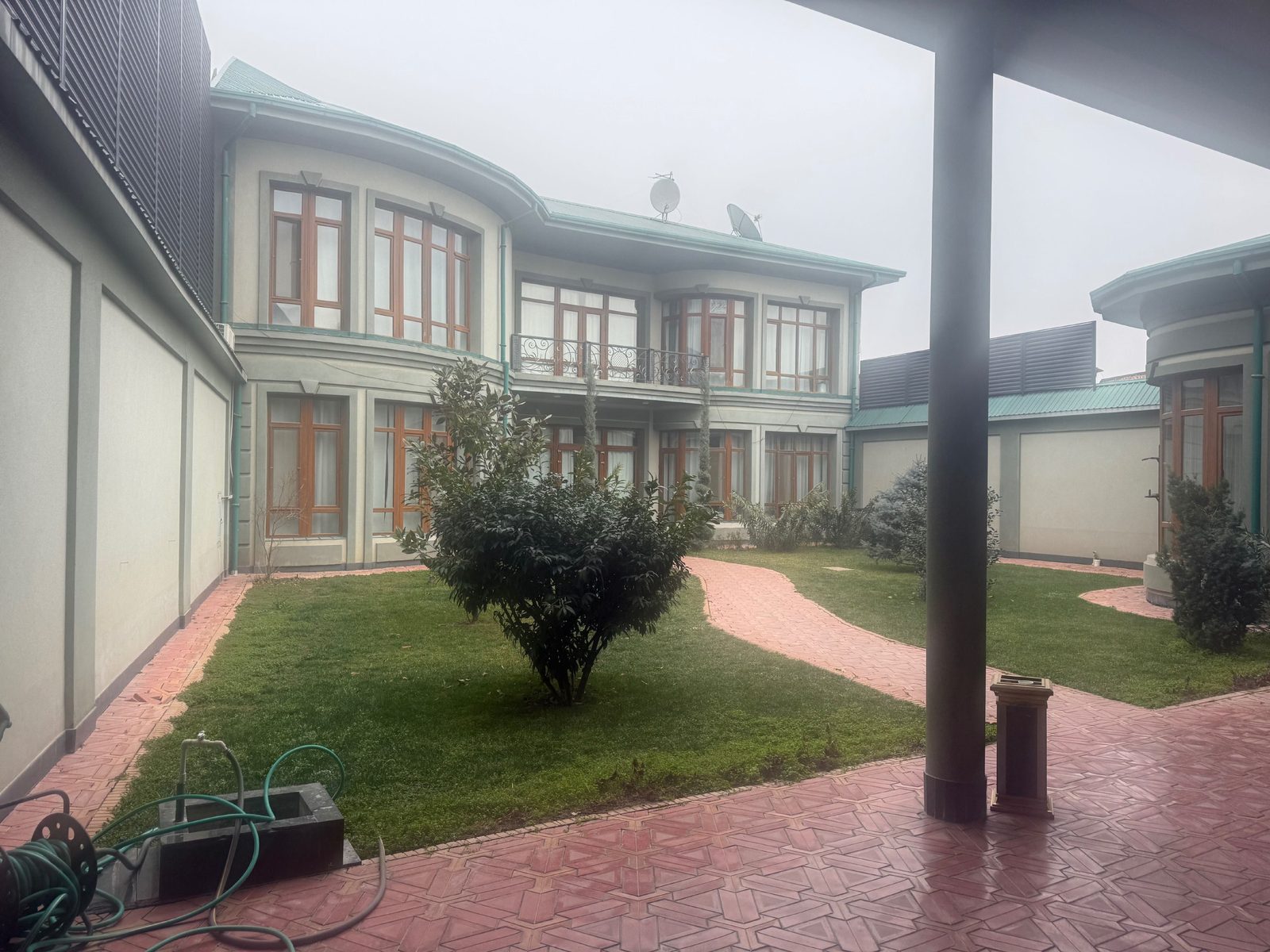 5-xonali uy, 400 m², Toshkent, Mirzo Ulug‘bek tumani, sotuvga