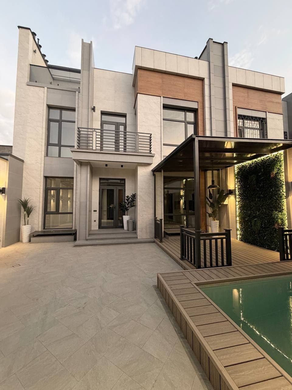 6-xonali uy, 420 m², Toshkent, Mirzo Ulug‘bek tumani, sotuvga