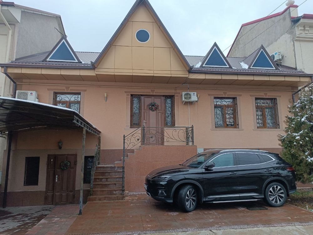 8-xonali uy, 350 m², Toshkent, Yunusobod tumani, sotuvga