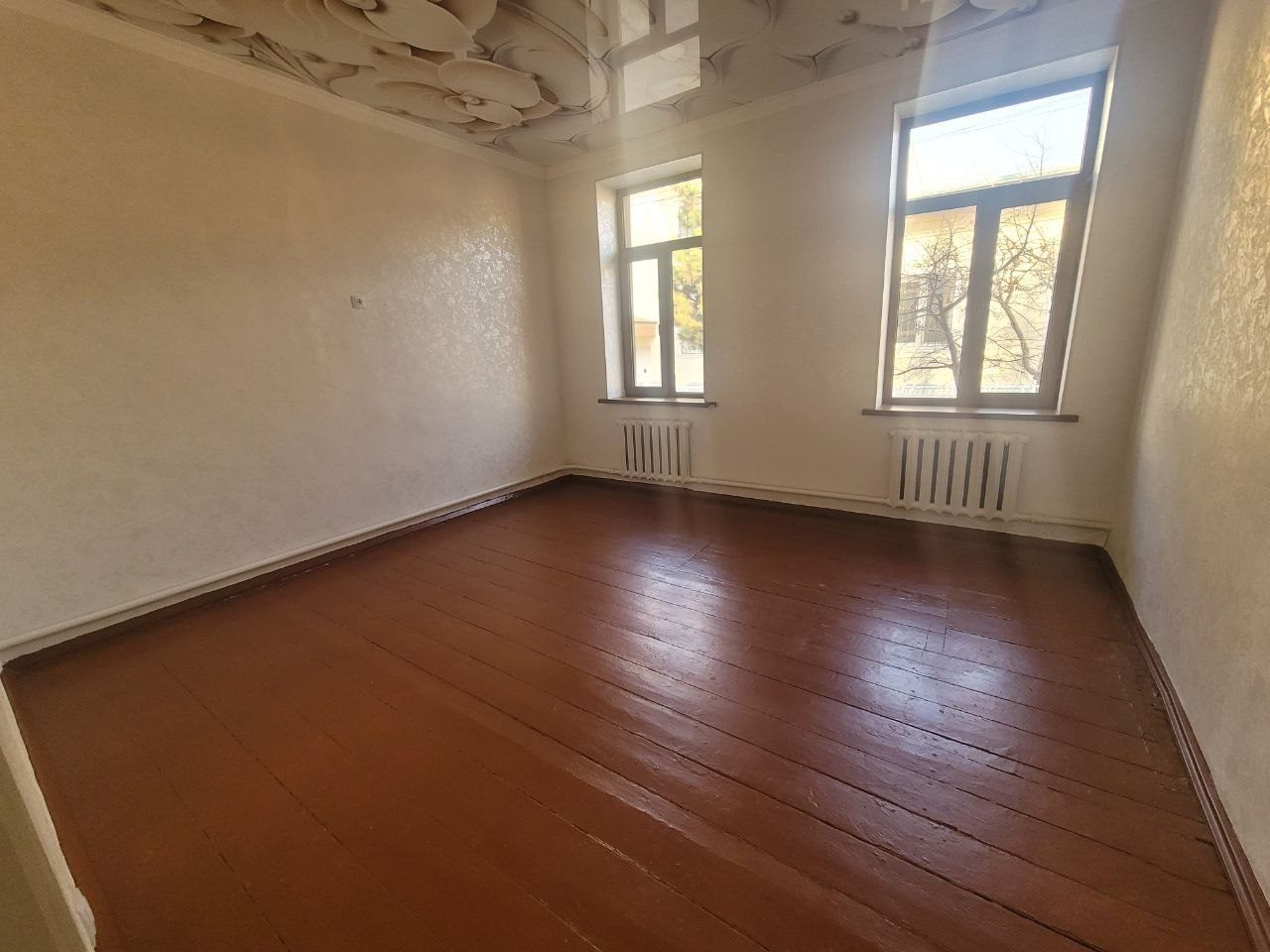 9-комнатный дом, 200 м², Ташкент, Юнусабадский район, на продажу