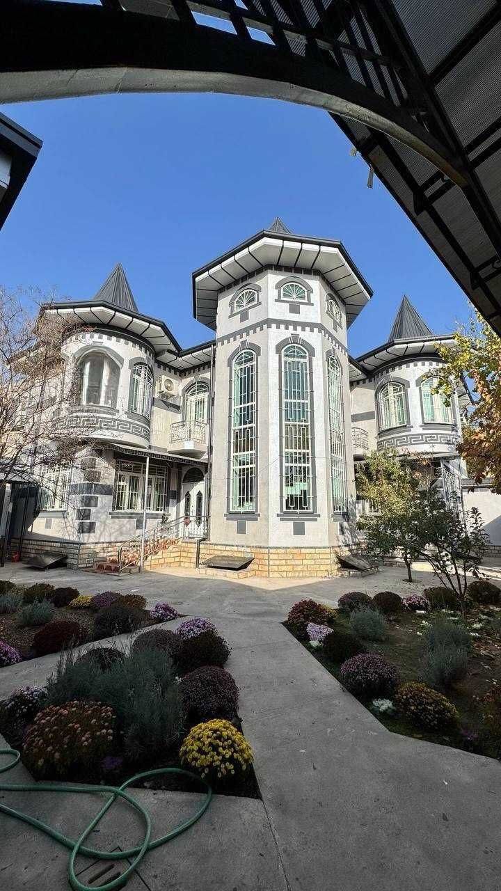 8-xonali uy, 540 m², Toshkent, Mirobod tumani, sotuvga