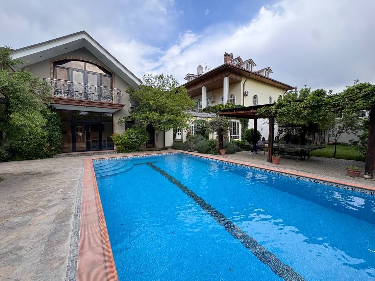 5-xonali uy, 600 m², Toshkent, Mirobod tumani, sotuvga