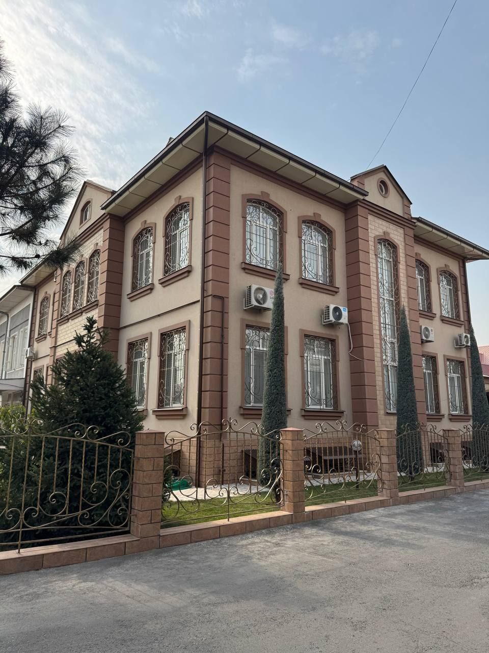 12-комнатный дом, 540 м², Ташкент, Чиланзарский район, на продажу