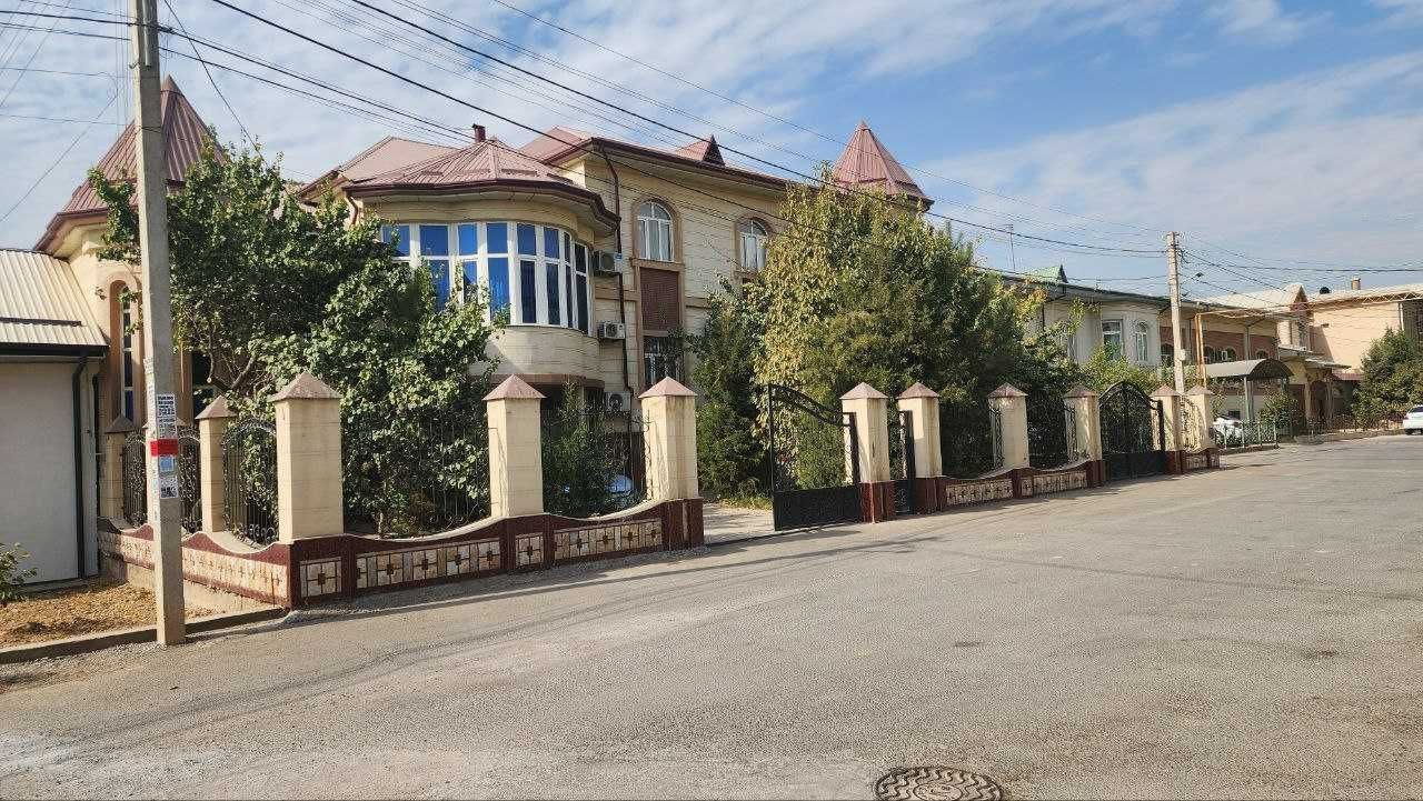 12-xonali uy, 850 m², Toshkent, Yunusobod tumani, sotuvga