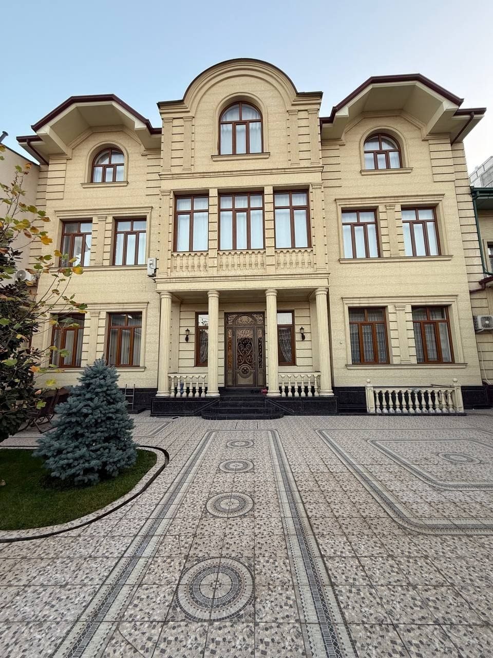 8-xonali uy, 1000 m², Toshkent, Yunusobod tumani, sotuvga