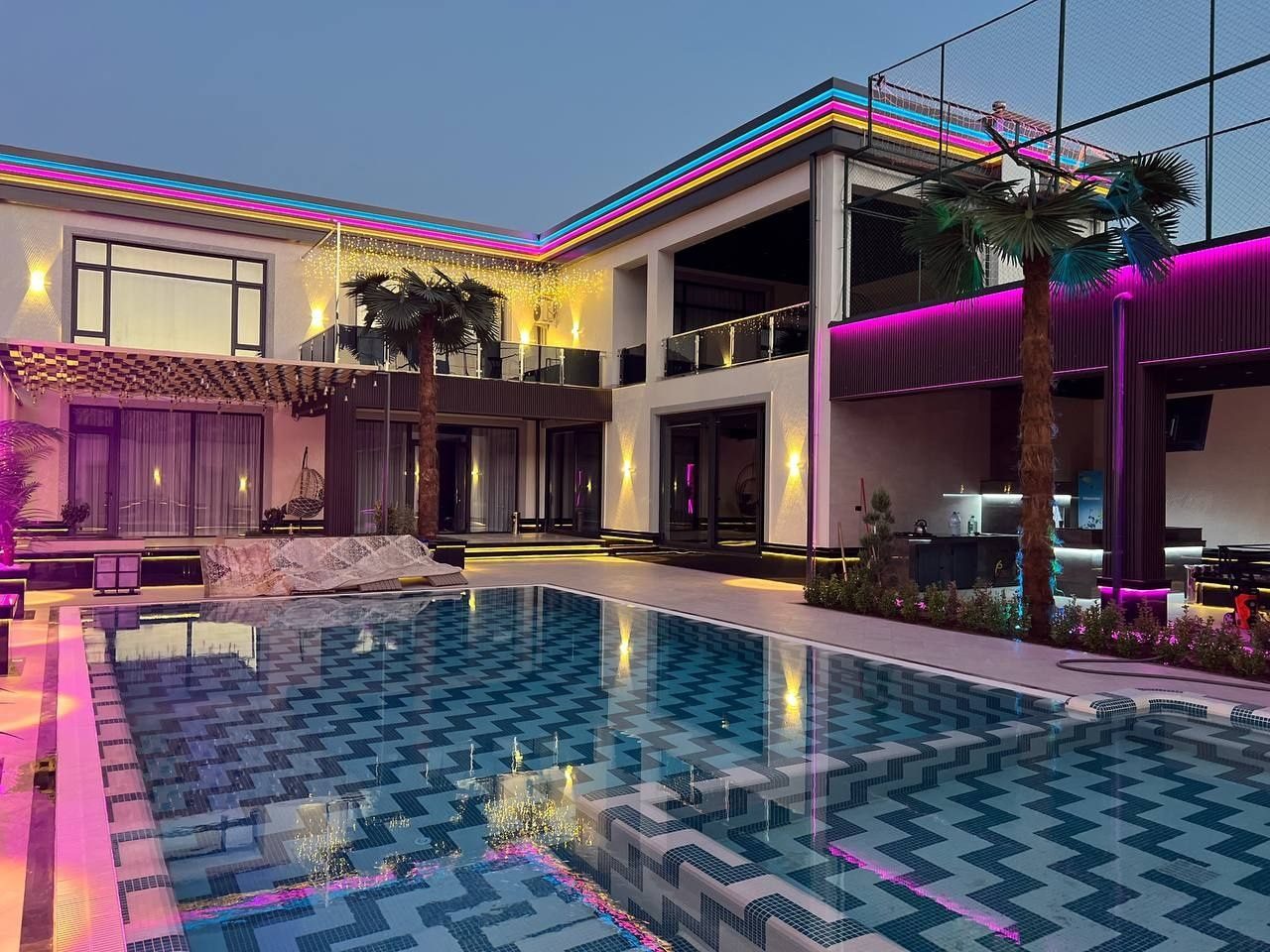 16-xonali dacha, 8000 m², Toshkent, Yunusobod tumani, sotuvga