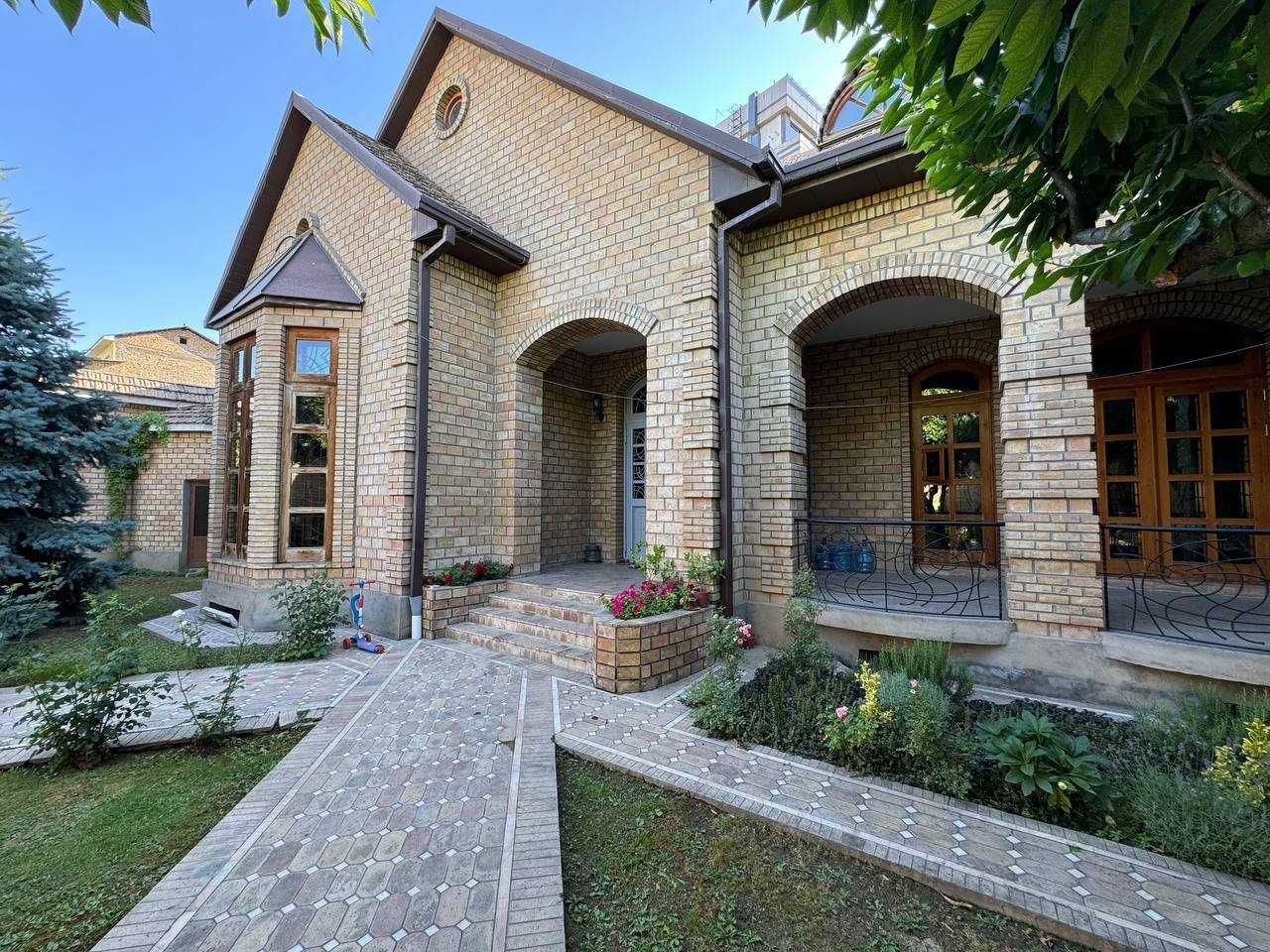 6-комнатный дом, 500 м², Ташкент, Юнусабадский район, на продажу