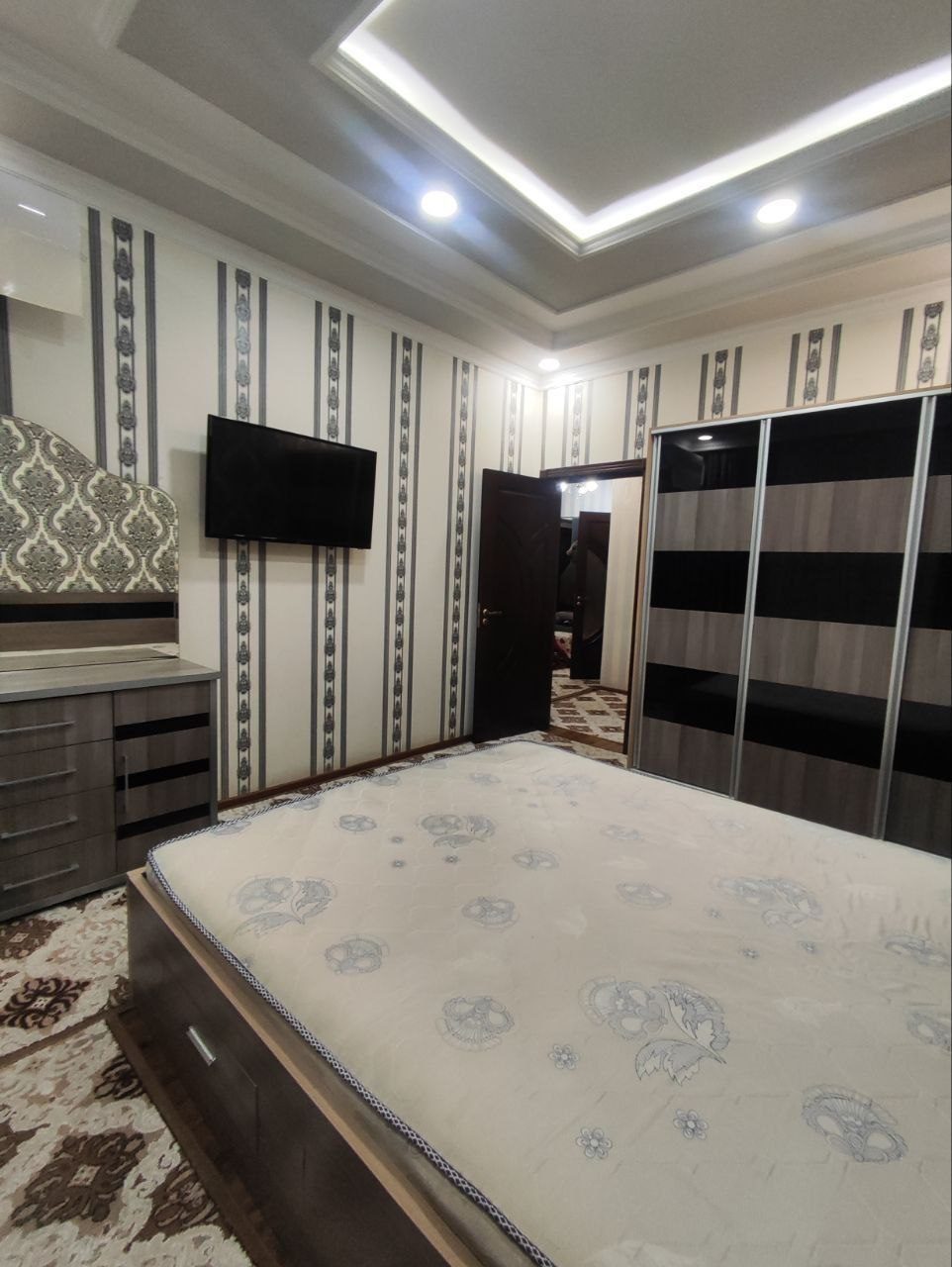 4-xonali kvartira, 110 m², Toshkent, Sergeli tumani, ijaraga