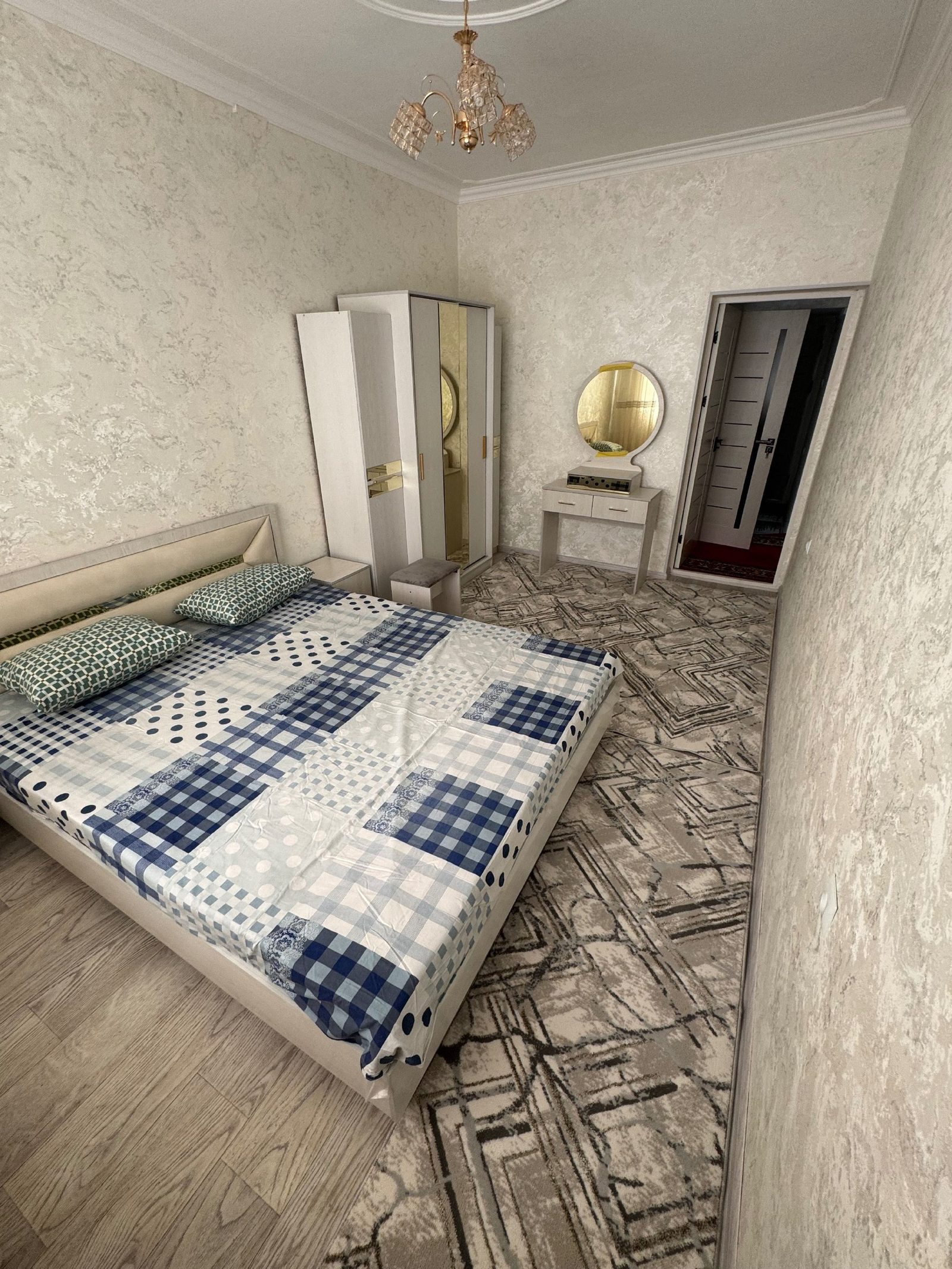 4-xonali kvartira, 97 m², Toshkent, Uchtepa tumani, ijaraga