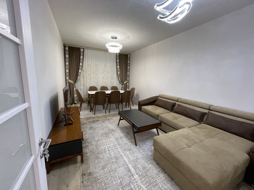 4-xonali kvartira, 100 m², Toshkent, Olmazor tumani, ijaraga