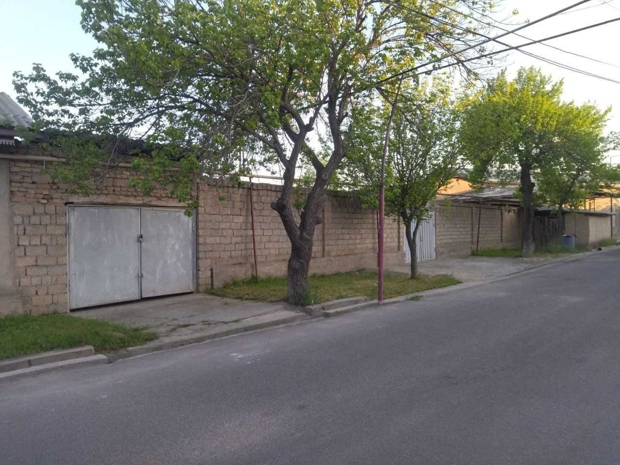 3-комнатный дом, 1500 м², Ташкент, Юнусабадский район, на продажу