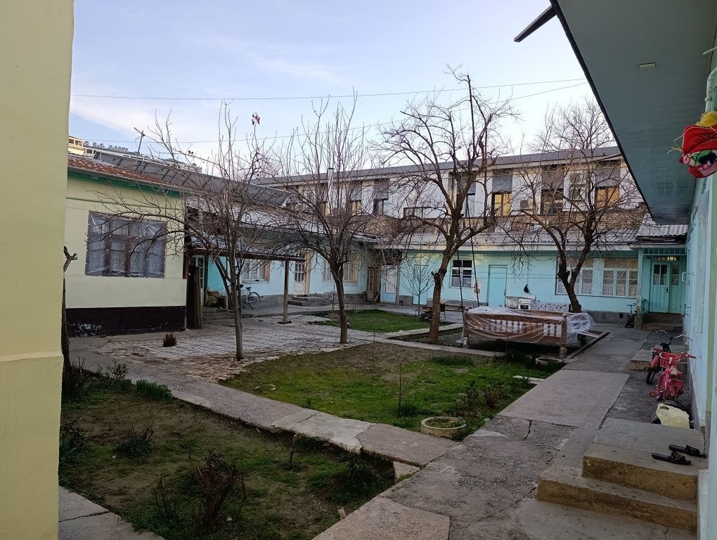 12-xonali uy, 680 m², Toshkent, Yakkasaroy tumani, sotuvga