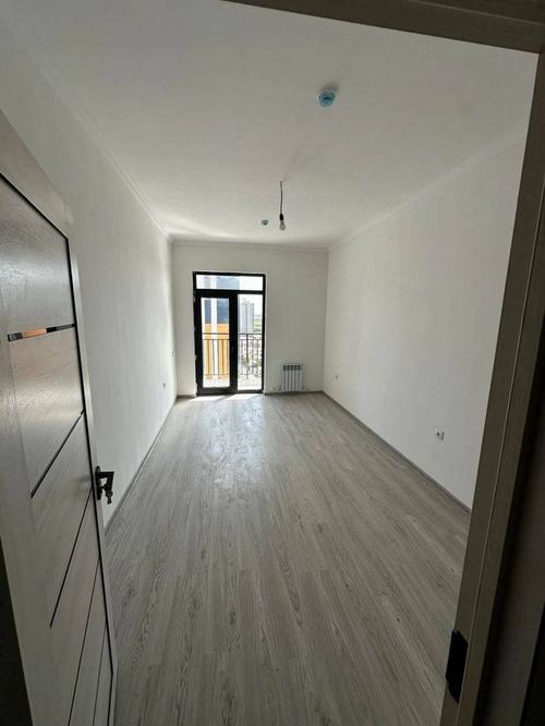 Apartment for sale. 12th floor, 2 rooms, separate rooms. Windows are barred.
