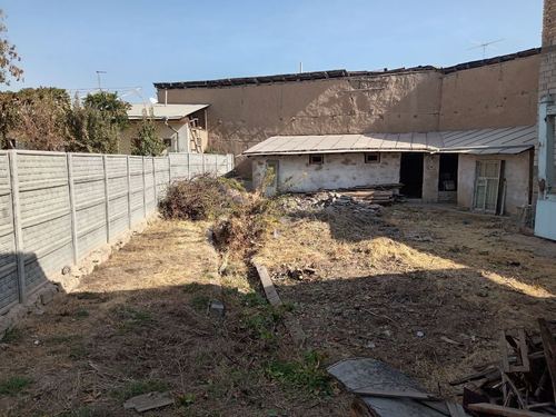 35000 conventional units. Chorsu Land 2 sotok, cadastral document available, dead end, car cannot enter